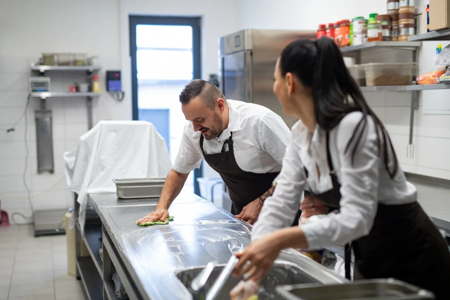 Why Restaurants Need Professional Deep Cleaning Services in Houston, TX